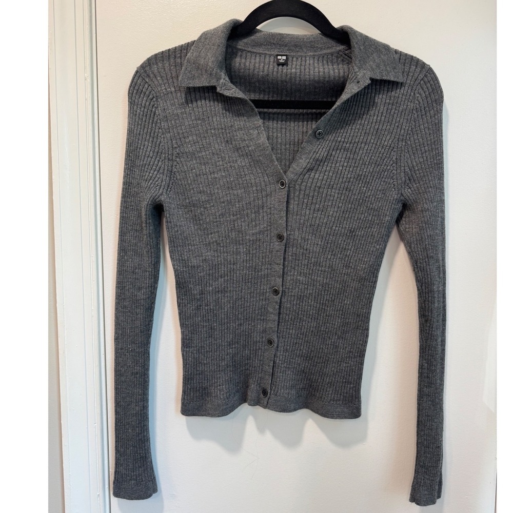 Uniqlo Womens Grey Ribbed Polo Button Front Knit Top Size Medium